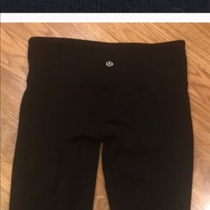 Black cropped lululemon